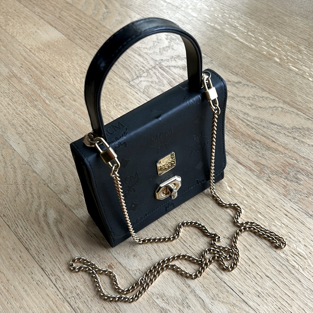Mcm Purse Black Monogram Logo All Over, Gold Chain And Lock. C5796 Authentic!!!!